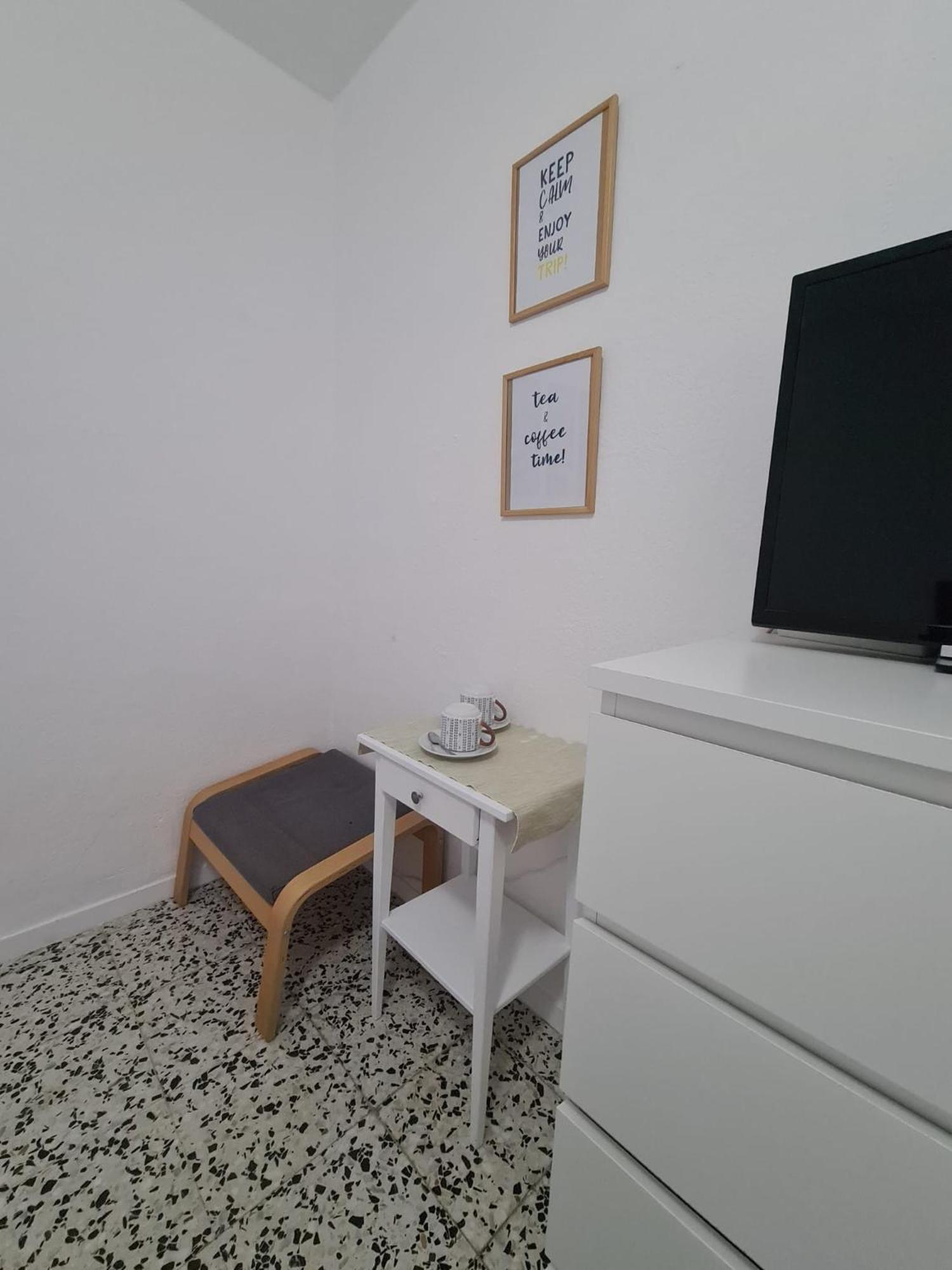 Eeb Private Room Habitacion Privada En Piso Compartido La Laguna  Eksteriør billede