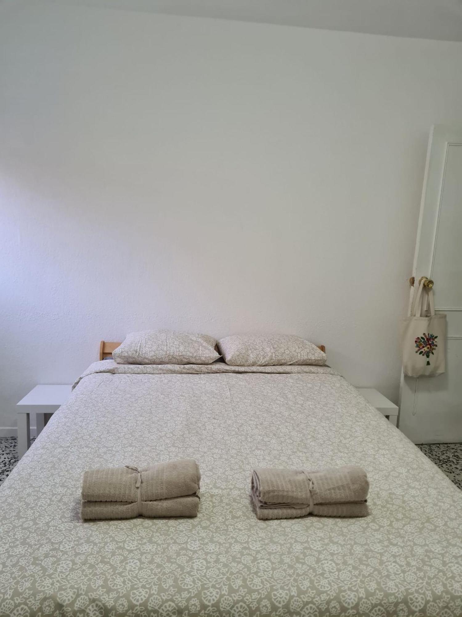 Eeb Private Room Habitacion Privada En Piso Compartido La Laguna  Eksteriør billede